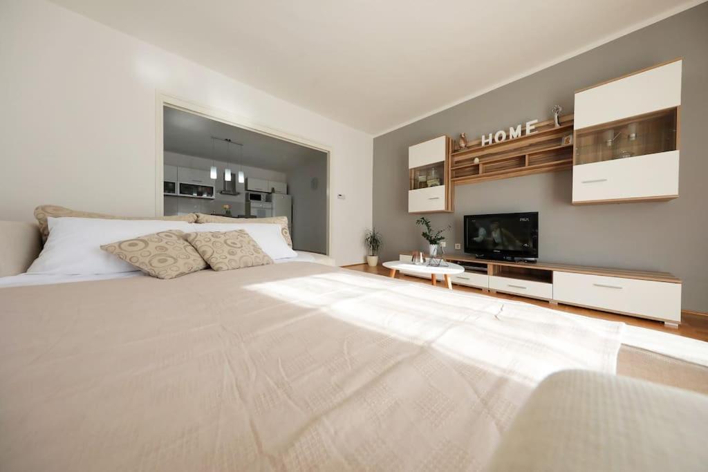 Luxury Apartment Petra With Private Pool Zára Kültér fotó