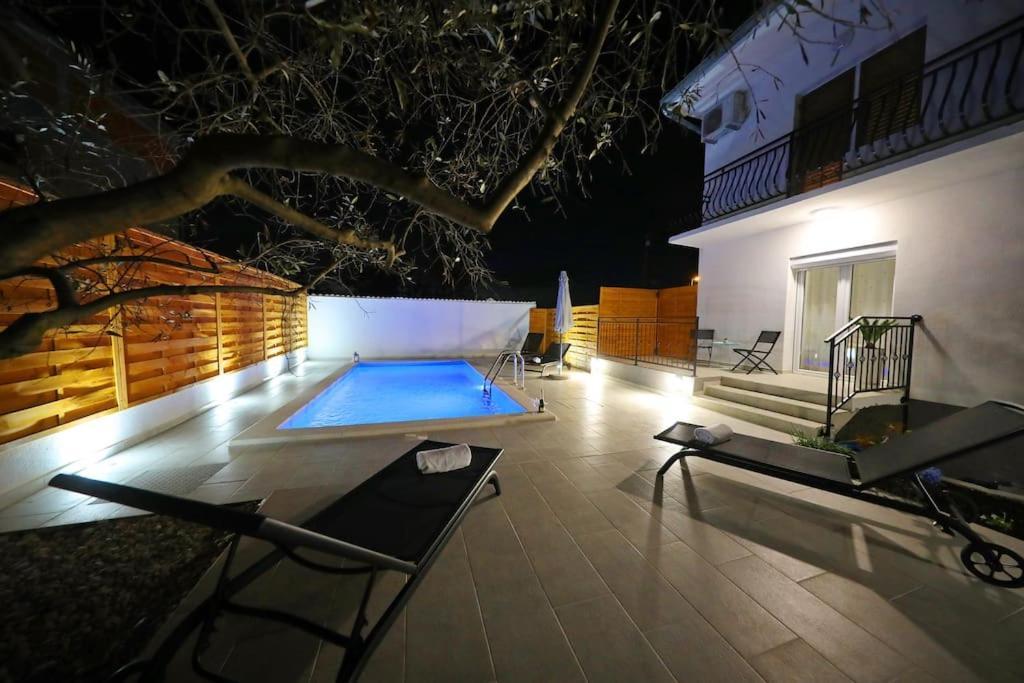 Luxury Apartment Petra With Private Pool Zára Kültér fotó